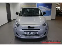 Neu Fiat 500 Icon 65 PS (47 kW) 2026 Schwarz Limousine