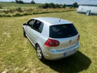 Gebraucht VW Golf V 105 PS (77 kW) 2008 Silber Kleinwagen