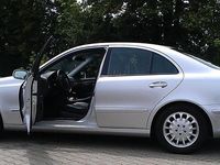 Gebraucht Mercedes E320 Elegance 224 PS (164 kW) 2002 Silber Limousine