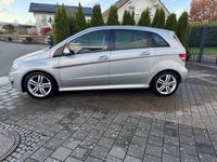 Gebraucht Mercedes B200 193 PS (141 kW) 2008 Silber Van / Kleinbus