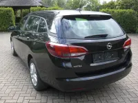 Używany Opel Astra Edition 105 KM (77 kW) 2022 Czarny Hatchback
