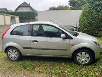 Gebraucht Ford Fiesta 85 PS (62 kW) 2006 Silber Kleinwagen