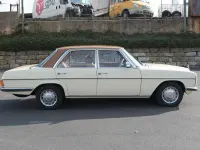 Gebraucht Mercedes W114 95 PS (69 kW) 1976 Beige Limousine