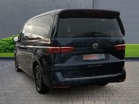 Gebraucht VW Multivan Life 150 PS (110 kW) 2025 Starlight blue metallic Van / Kleinbus