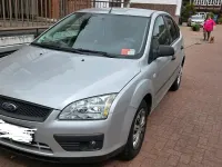 Używany Ford Focus 101 KM (74 kW) 2005 Srebrny Sedan/Limuzyna
