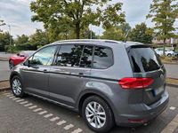 Gebraucht VW Touran 150 PS (110 kW) 2016 Grau Van / Kleinbus
