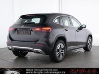 Gebraucht Mercedes GLA180 Advanced 136 PS (100 kW) 2025 Schwarz SUV