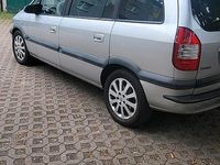 Gebraucht Opel Zafira 130 PS (95 kW) 2003 Silber Van / Kleinbus