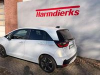 Gebraucht Honda Jazz Advance 107 PS (78 kW) 2023 Premium sunlight white pearl (metallic) Kleinwagen