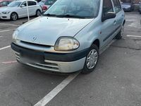 Gebraucht Renault Clio II 58 PS (42 kW) 1999 Kleinwagen