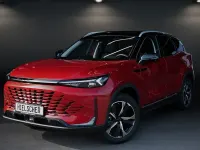 Nowe Baic X75 177 KM (130 kW) 2025 Czerwony SUV