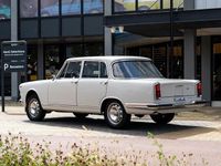 Gebraucht Alfa Romeo 2600 132 PS (97 kW) 1966 Grau Limousine