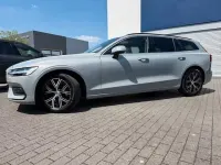 Gebraucht Volvo V60 145 PS (106 kW) 2023 Kombi