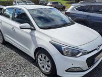 gebraucht Hyundai i20 Trend * 8 fach bereift * Automatik