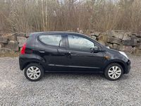 Gebraucht Nissan Pixo Acenta 68 PS (50 kW) 2012 Schwarz Kleinwagen