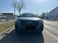 Gebraucht Audi Q2 S-Line 150 PS (110 kW) 2023 Grau SUV