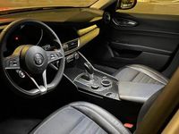 Second-hand Alfa Romeo Giulia 150 CP (110 kW) 2016 Gri Berlinǎ