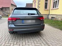 Gebraucht Audi A4 Ambiente 190 PS (139 kW) 2017 Grau Kombi