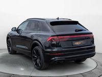 Neu Audi Q8 Sport 331 PS (243 kW) 2025 Mythosschwarz metallic SUV