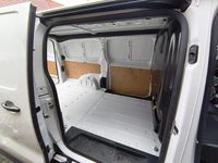 Second-hand Citroën Jumpy 150 CP (110 kW) 2017 Alb Monovolum