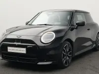 Gebraucht Mini Cooper SE 160 kW (218 PS) 2024 Schwarz Kleinwagen
