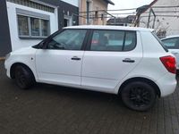 Gebraucht Skoda Fabia 86 PS (63 kW) 2015 Weiß Limousine