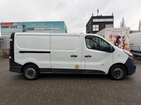 Gebraucht Opel Vivaro 120 PS (88 kW) 2016 Weiß Van / Kleinbus