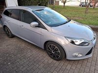 Gebraucht Ford Focus Trend 140 PS (102 kW) 2014 Grau Kombi