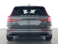 Gebraucht Volvo V60 Plus 197 PS (144 kW) 2025 Gruen Kombi