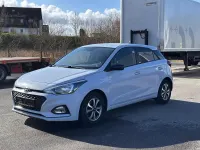 Gebraucht Hyundai i20 101 PS (74 kW) 2020 Blau Kleinwagen