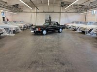 Gebraucht Mercedes 560 309 PS (227 kW) 1987 Schwarz Cabrio