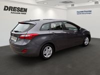 Gebraucht Hyundai i30 Classic 101 PS (74 kW) 2015 Grau Kombi