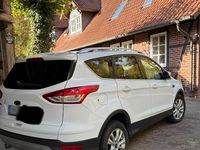 Gebraucht Ford Kuga Titanium 180 PS (132 kW) 2016 Weiß SUV