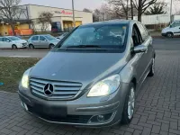Gebraucht Mercedes B200 140 PS (102 kW) 2006 Silber Van / Kleinbus