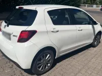 Gebraucht Toyota Yaris 69 PS (50 kW) 2016 Weiß Kleinwagen