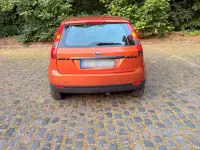 Gebraucht Ford Fiesta 70 PS (51 kW) 2004 Orange Kleinwagen