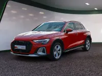 Gebraucht Audi A3 Ambiente 150 PS (110 kW) 2025 Rot / progressivrot Limousine