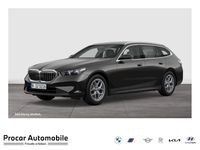 Gebraucht BMW 520 Sport Line 208 PS (152 kW) 2025 Grau Kombi