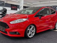 Gebraucht Ford Fiesta ST 182 PS (133 kW) 2014 Rot Kleinwagen