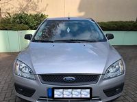 Gebraucht Ford Focus 101 PS (74 kW) 2005 Silber Kleinwagen