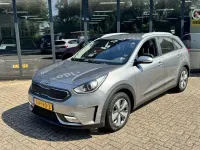 Gebraucht Kia Niro 141 PS (103 kW) 2019 Grau SUV