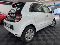 Second-hand Renault Twingo Life 70 CP (51 kW) 2018 Alb Hatchback