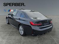 Gebraucht BMW 330 Performance 258 PS (189 kW) 2025 Schwarz Limousine