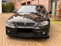 Gebraucht BMW 330 Performance 245 PS (180 kW) 2011 Schwarz Kombi