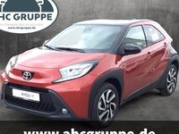 Gebraucht Toyota Aygo X Basis 72 PS (52 kW) 2025 Rot SUV