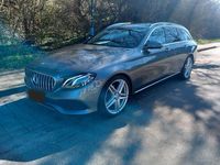 Gebraucht Mercedes E220 Avantgarde 194 PS (142 kW) 2016 Grau Kombi