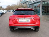 Gebraucht Mercedes GLA250 Night 211 PS (155 kW) 2015 Jupiterrot  unilack SUV