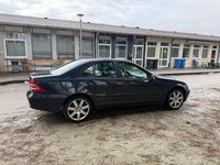 Gebraucht Mercedes C180 143 PS (105 kW) 2004 Schwarz Limousine