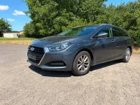 Gebraucht Hyundai i40 Trend 116 PS (85 kW) 2017 Grau Kombi