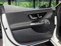 Gebraucht Mercedes EQE300 AMG 180 kW (245 PS) 2025 Unilack polarweiß Limousine